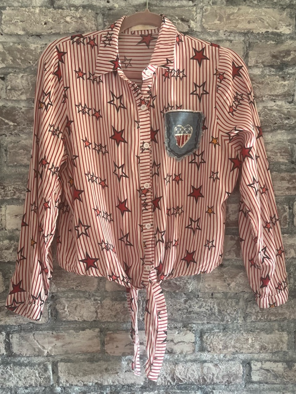 Star-Print Tie-Front Button-Down Shirt in White and Red fits more like a medium